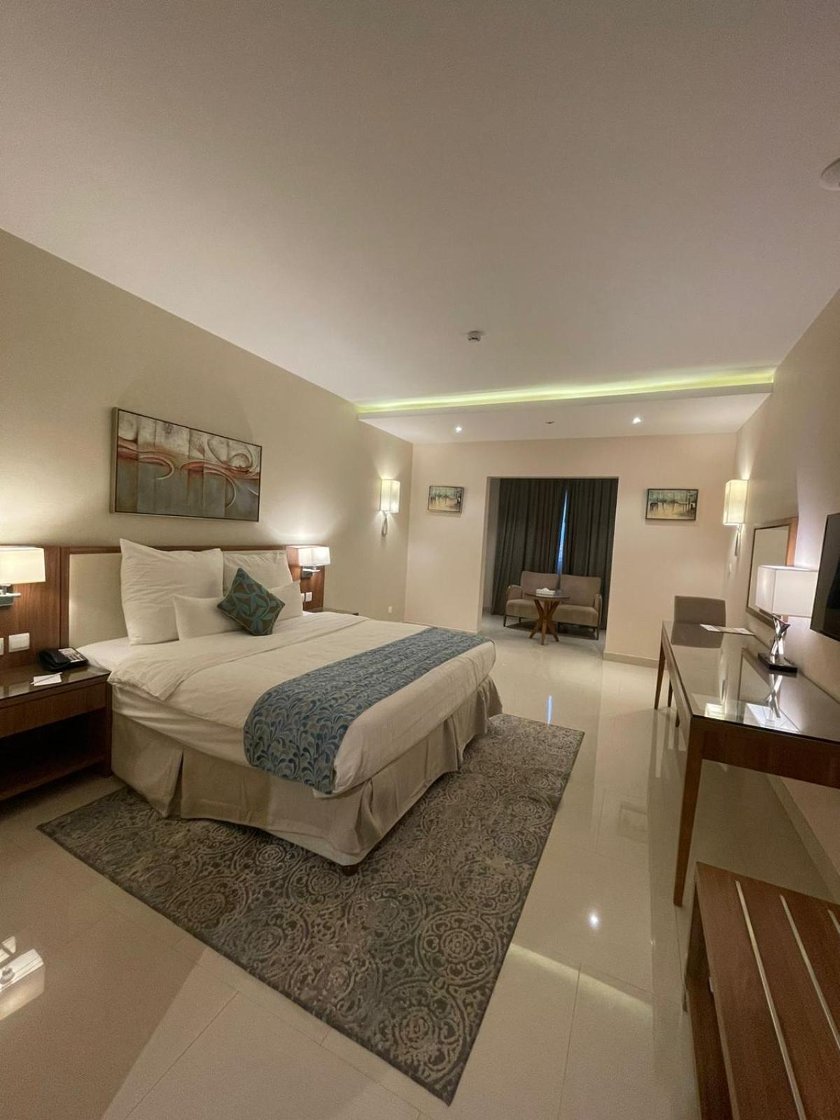 Best Western Plus Buraidah Exterior foto