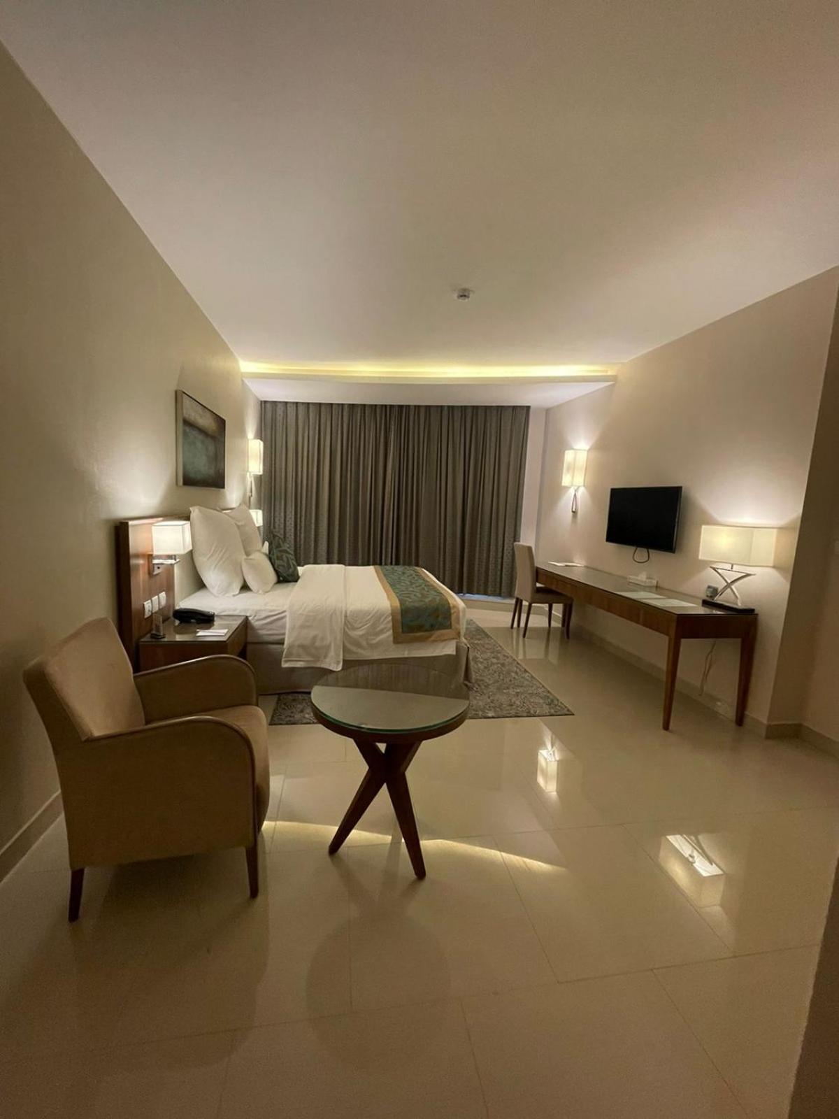 Best Western Plus Buraidah Exterior foto